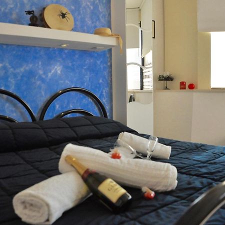 Bed and Breakfast Lo Specchio Del Salento Лечче Экстерьер фото